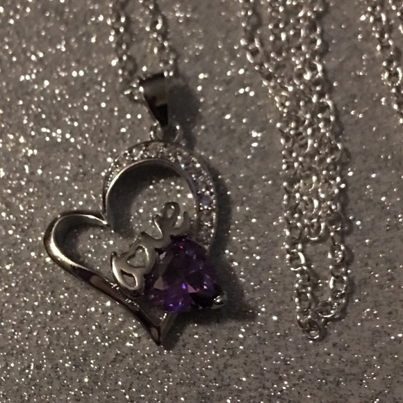 Jewelry - Silver chain love heart pendant necklace